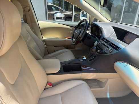 Used 2013 Lexus RX 350 FWD w/ Navigation Pkg image 2