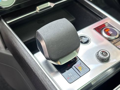 Certified 2023 Land Rover Range Rover SE image 25