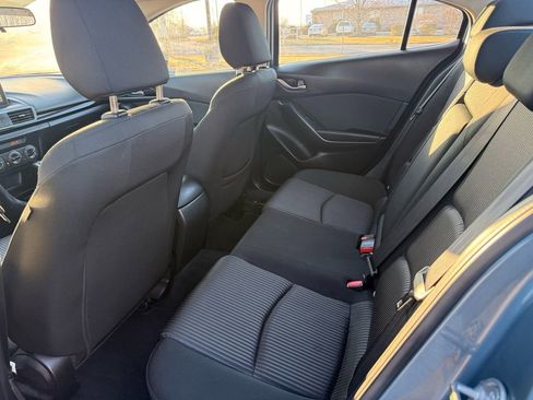 Used 2015 MAZDA MAZDA3 i Touring image 11
