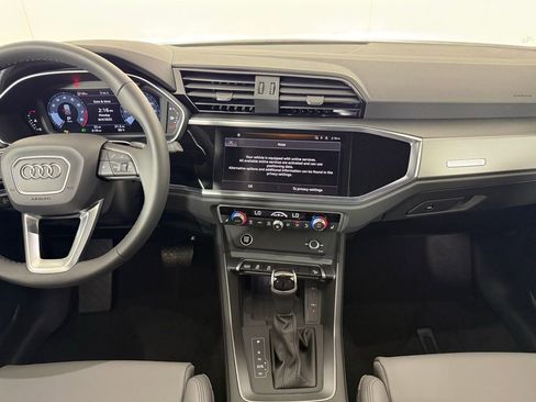 New 2025 Audi Q3 2.0T Premium image 22