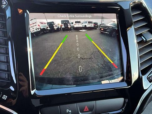 Used 2019 Jeep Cherokee Limited image 35