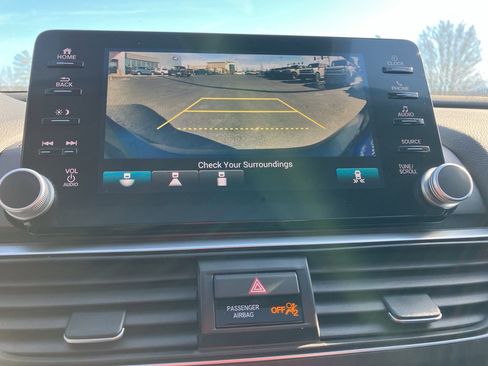 Used 2018 Honda Accord EX image 20