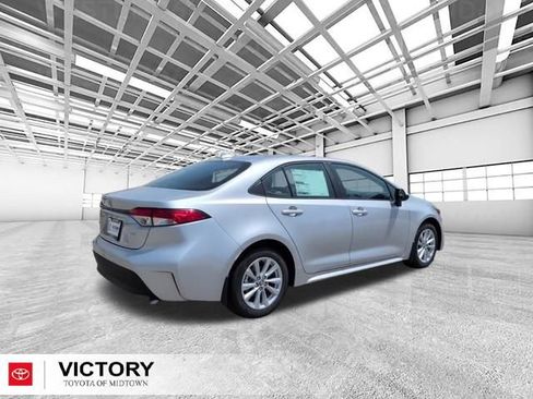 Used 2026 Toyota Corolla LE w/ LE Premium Package FWD image 3