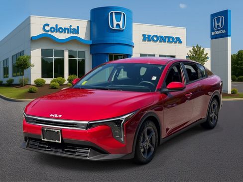 Used 2025 Kia K4 FWD image 1