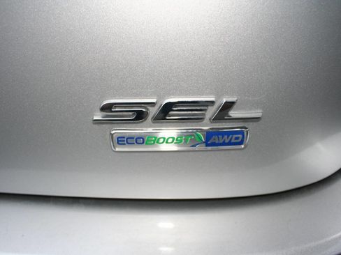 Used 2018 Ford Edge SEL image 25