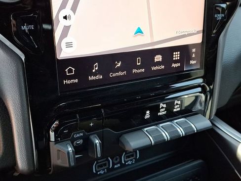 New 2026 RAM 1500 Big Horn AWD/4WD image 12