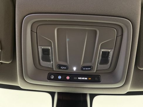Used 2022 Chevrolet Silverado 1500 Custom w/ LPO, Blackout Package RWD image 29