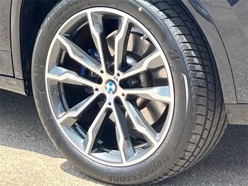 Used 2023 BMW X4 M40i w/ Parking Assistance Package image 10