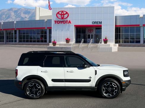 Used 2022 Ford Bronco Sport Outer Banks w/ Tech Package AWD/4WD image 3