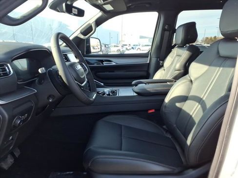 New 2026 Jeep Grand Wagoneer w/ Premium Group I image 13