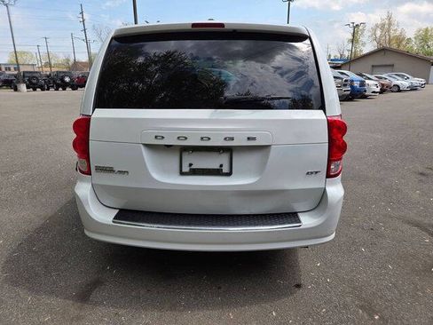 Used 2020 Dodge Grand Caravan GT FWD image 5