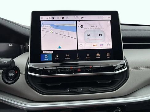 New 2026 Jeep Compass Limited w/ Sun, Sound & Navigation Group image 16