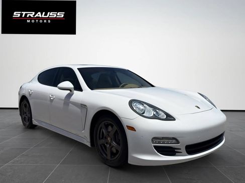 Used 2011 Porsche Panamera 4 AWD/4WD image 1