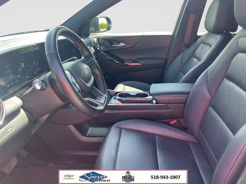 Used 2025 Chevrolet Equinox LT w/ Convenience Package II AWD/4WD image 10
