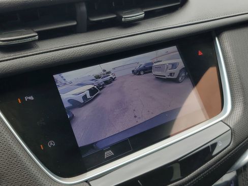 Used 2023 Cadillac XT5 Luxury FWD image 28