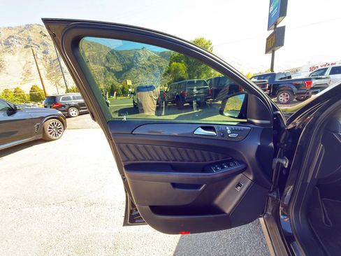 Used 2016 Mercedes-Benz GLE 450 4MATIC Coupe image 38