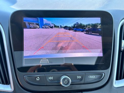 Used 2023 Chevrolet Malibu LT FWD image 15