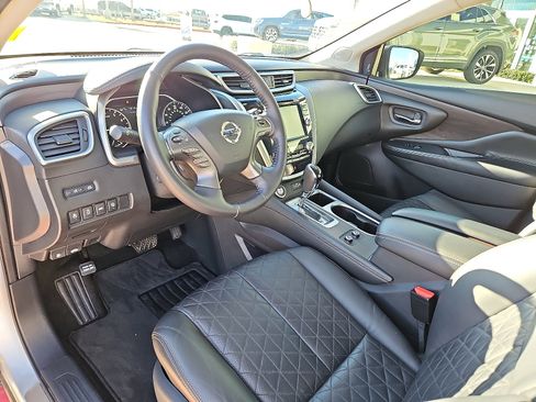 Used 2021 Nissan Murano Platinum w/ Cargo Package image 12