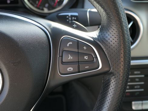 Used 2020 Mercedes-Benz GLA 250 image 16