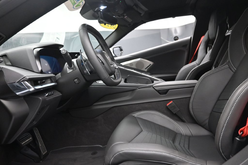 Used 2023 Chevrolet Corvette Stingray Preferred Cpe w/ Battery Protection Package RWD image 11