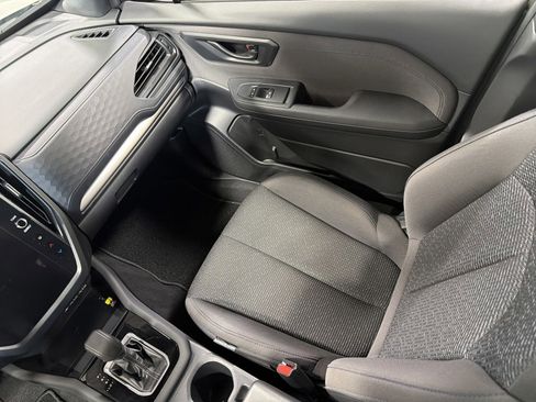 Certified 2025 Subaru Forester Premium image 11