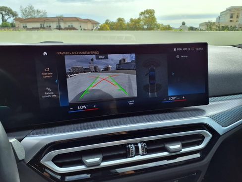 Used 2023 BMW 330e w/ M Sport Package RWD image 20