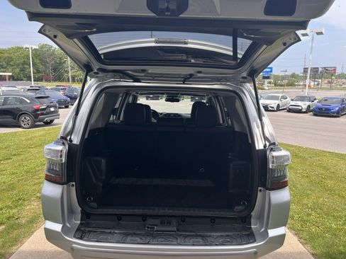 Used 2019 Toyota 4Runner TRD Off-Road Premium image 36