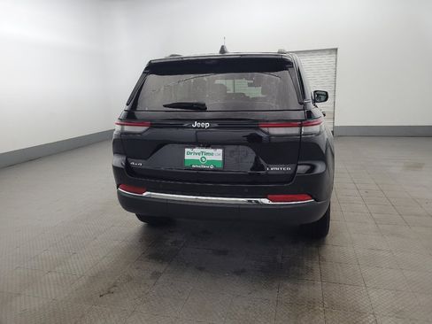 Used 2023 Jeep Grand Cherokee Limited w/ Luxury Tech Group II image 7