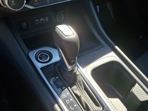 Used 2024 Nissan Sentra SV FWD image 14