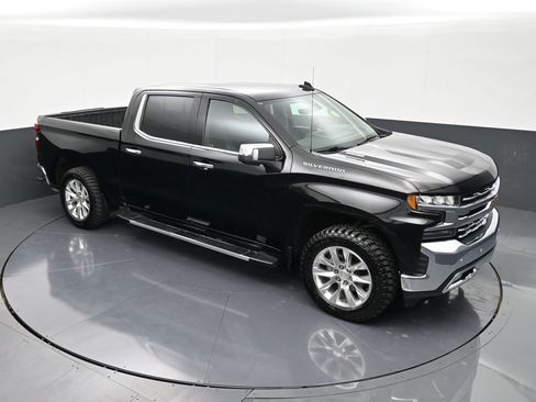 Used 2020 Chevrolet Silverado 1500 LTZ w/ LTZ Plus Package RWD image 18