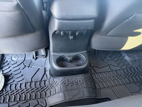 Certified 2018 Jeep Wrangler Unlimited Sahara w/ Connectivity Group image 14