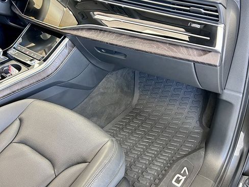 Used 2020 Audi Q7 3.0T Premium Plus w/ Premium Plus Package AWD/4WD image 12