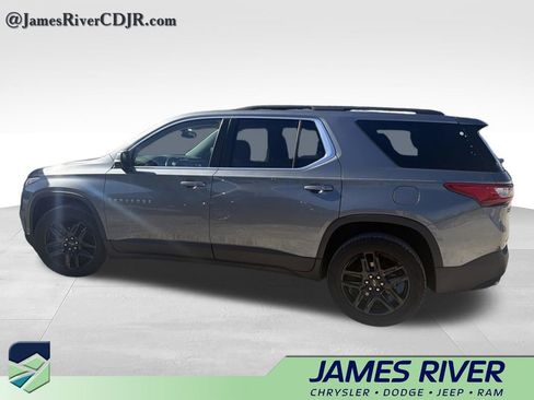 Used 2020 Chevrolet Traverse LT FWD image 9