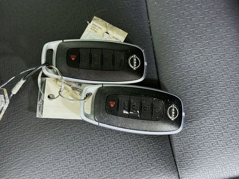 Used 2023 Nissan Rogue SV w/ SV Premium B Package AWD/4WD image 34
