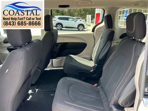Used 2023 Chrysler Voyager LX FWD image 16