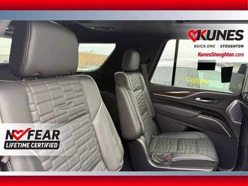 Used 2022 Cadillac Escalade Sport Platinum image 31