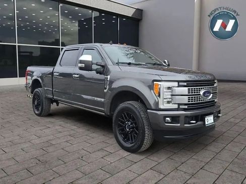 Used 2019 Ford F250 Platinum w/ Platinum Ultimate Package image 7
