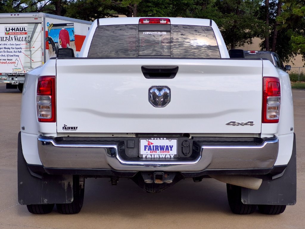 Used 2024 RAM 3500 Tradesman w/ Chrome Appearance Group AWD/4WD image 5