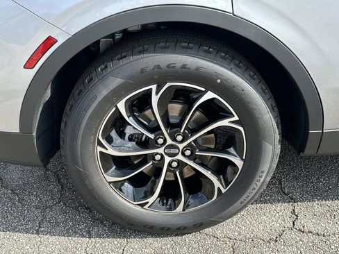 New 2026 Lincoln Nautilus Premier w/ Equipment Group 102A image 17