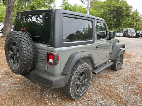 Used 2022 Jeep Wrangler Willys image 3