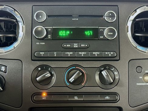 Used 2009 Ford F250 XLT AWD/4WD image 14