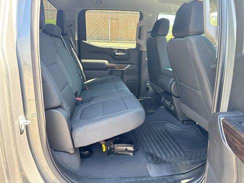Used 2019 GMC Sierra 1500 SLE w/ SLE Value Package AWD/4WD image 25