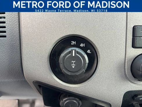 Used 2016 Ford F250 XLT w/ XLT Premium Package AWD/4WD image 26