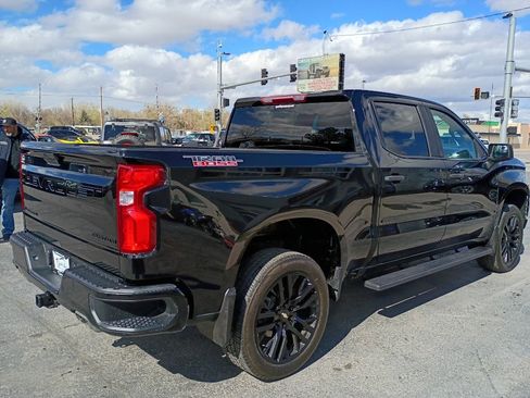 Used 2021 Chevrolet Silverado 1500 Custom Trail Boss w/ Midnight Edition AWD/4WD image 6