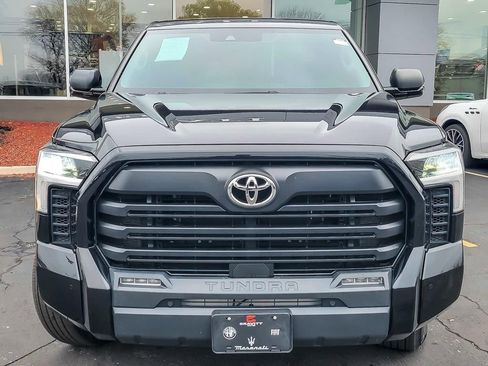 Used 2023 Toyota Tundra SR5 w/ SR5 Convenience Package AWD/4WD image 4