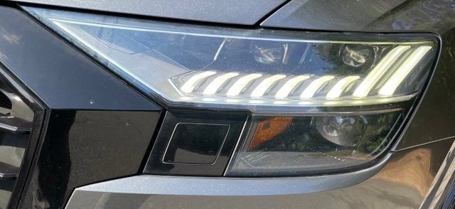 Used 2023 Audi Q8 Premium Plus w/ Premium Plus Package AWD/4WD image 12