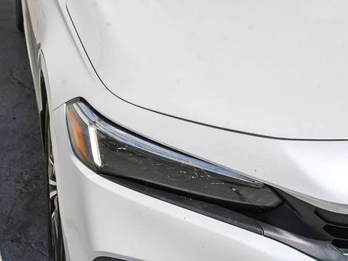 Used 2023 Honda Civic EX-L image 4