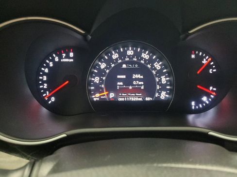 Used 2014 Kia Sorento SX w/ 3rd Row Package AWD/4WD image 23