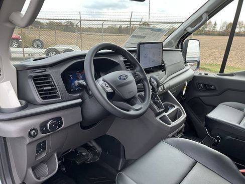 New 2026 Ford Transit 250 148 Medium Roof w/ Load Area Protection Package RWD image 34
