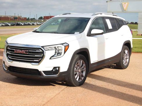 Used 2023 GMC Terrain SLT FWD image 4